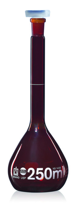 Fiole jaugée, USP, BLAUBRAND®, classe A, DE-M, 5 ml, Boro 3.3, NS 10/19, bouchon PP, brun ( X 2 )