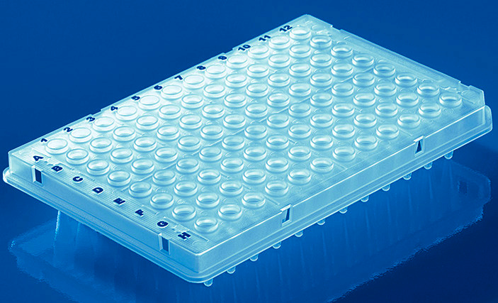 Plaque PCR 96 puits, demi-cadre, profil standard, bord élevé transparent, transparent, PP ( X 50 )