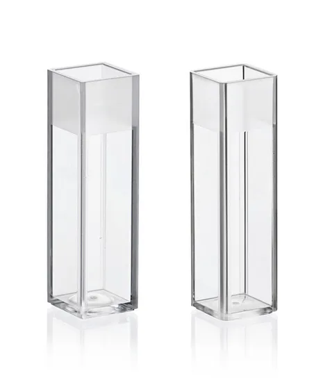 Cuvettes macro, quatre faces optiques, transparent UV, volume de remplissage minimum 2,5 ml ( X 100 )