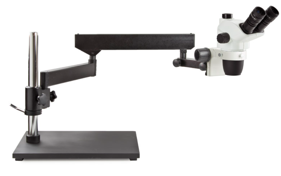 Microscope stéréoscopique, Loupe trinoculaire NexiusZoom 6,7–45x, statif articulé avec support de table renforcé