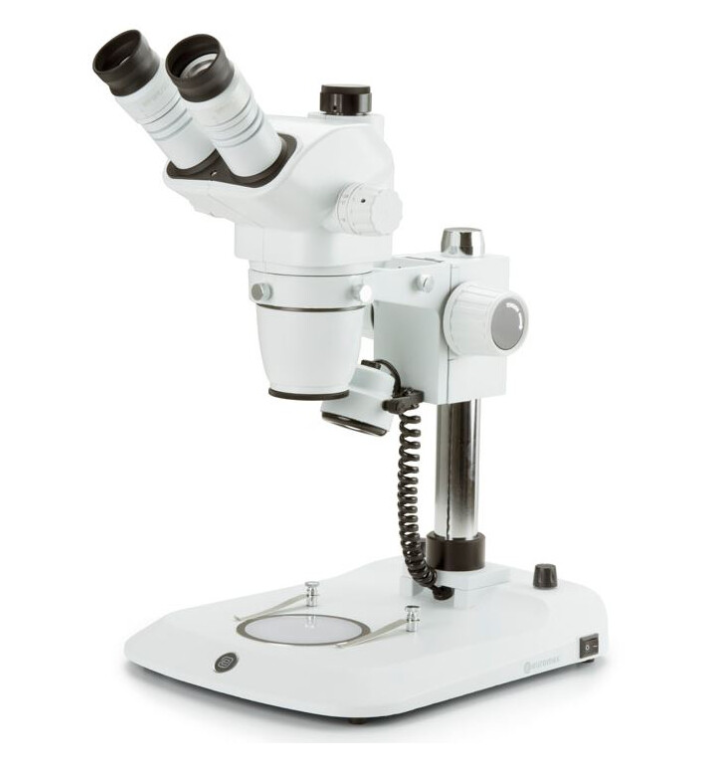 Microscope stéréoscopique, Loupe trinoculaire NexiusZoom ESD 6,7–45x, statif à colonne, éclairage LED incident et transmis